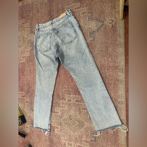 MNG by Mango high waist straight leg crop jeans light wash size 6 frayed hem - Picture 7 of 12